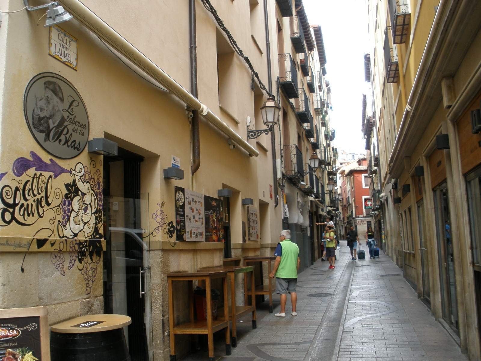Calle del Laurel, the tapas street of Logroño