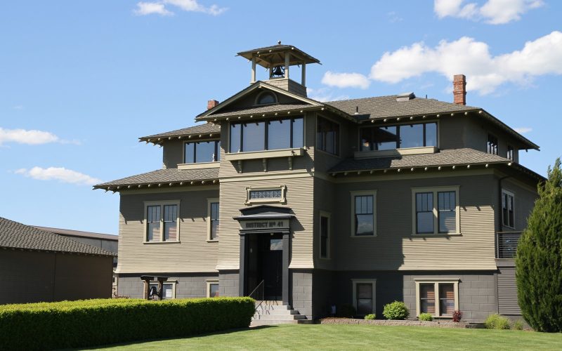 L'Ecole No 41 winery in a historic schoolhouse near Walla Walla