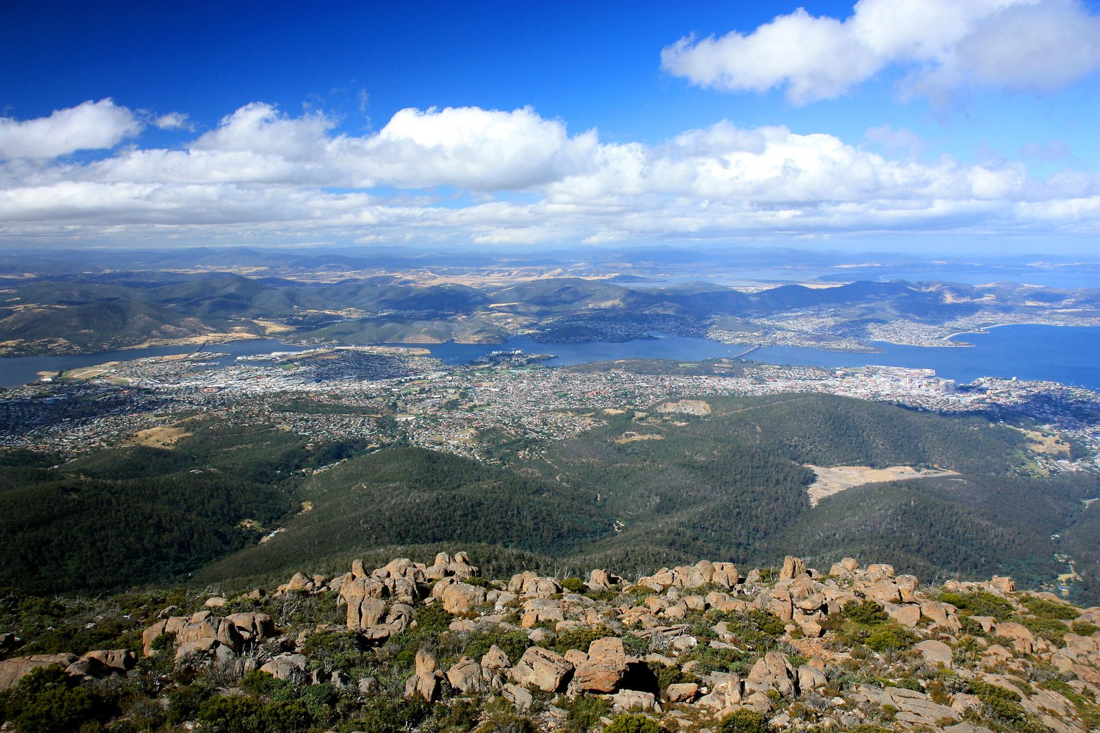 View over Hobart and the Derwent estuary from Mount Wellington